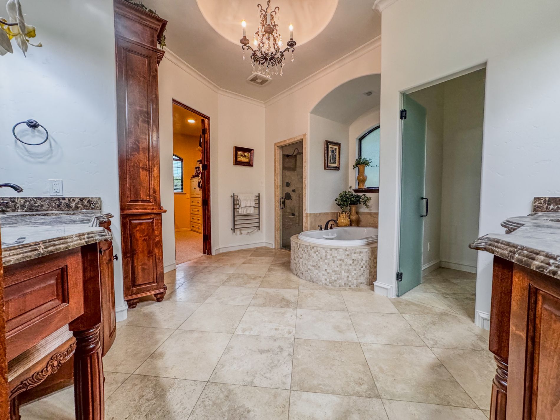 Master bathroom Master bathroom