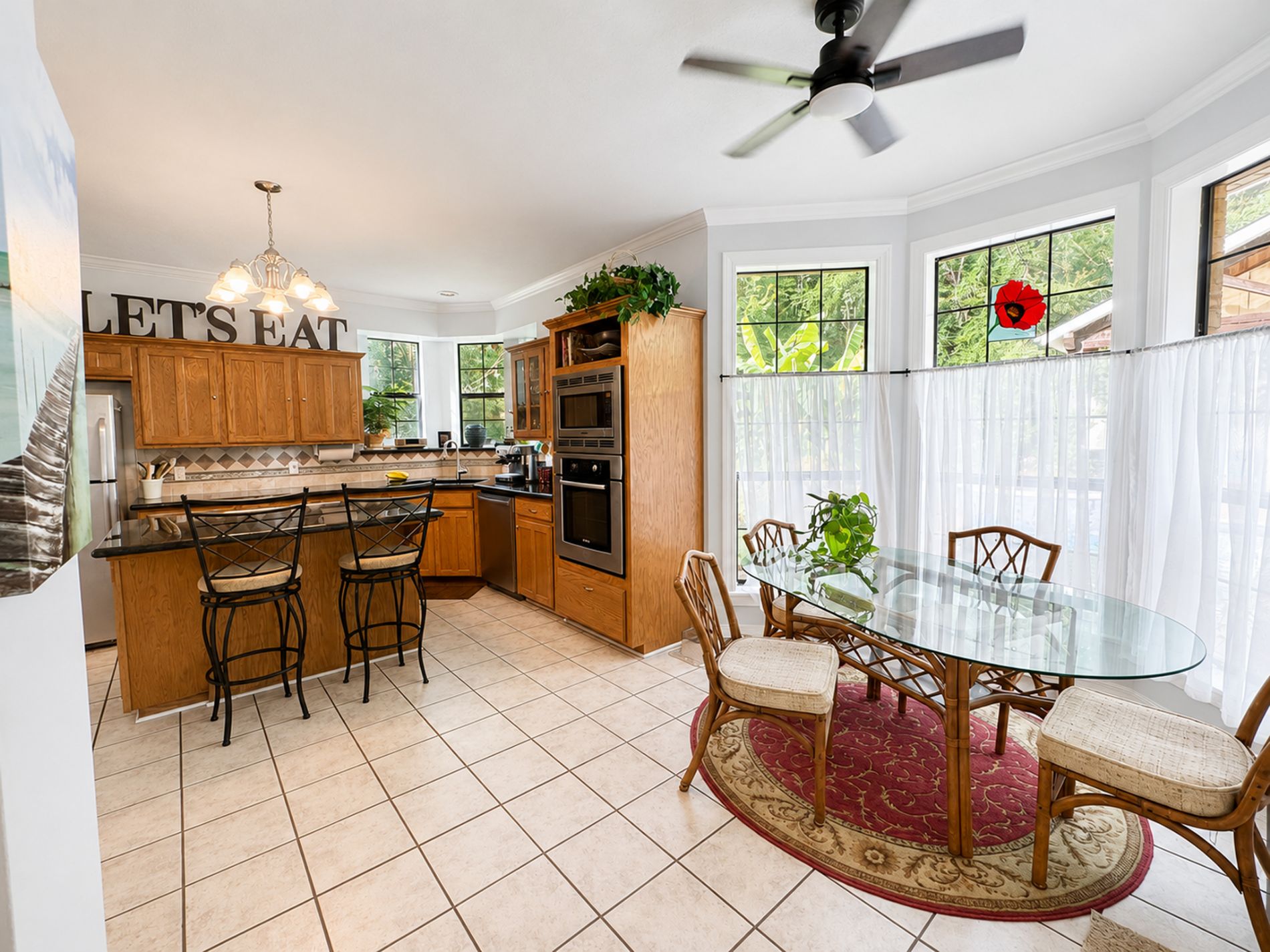 Kitchen nook overlooking pool